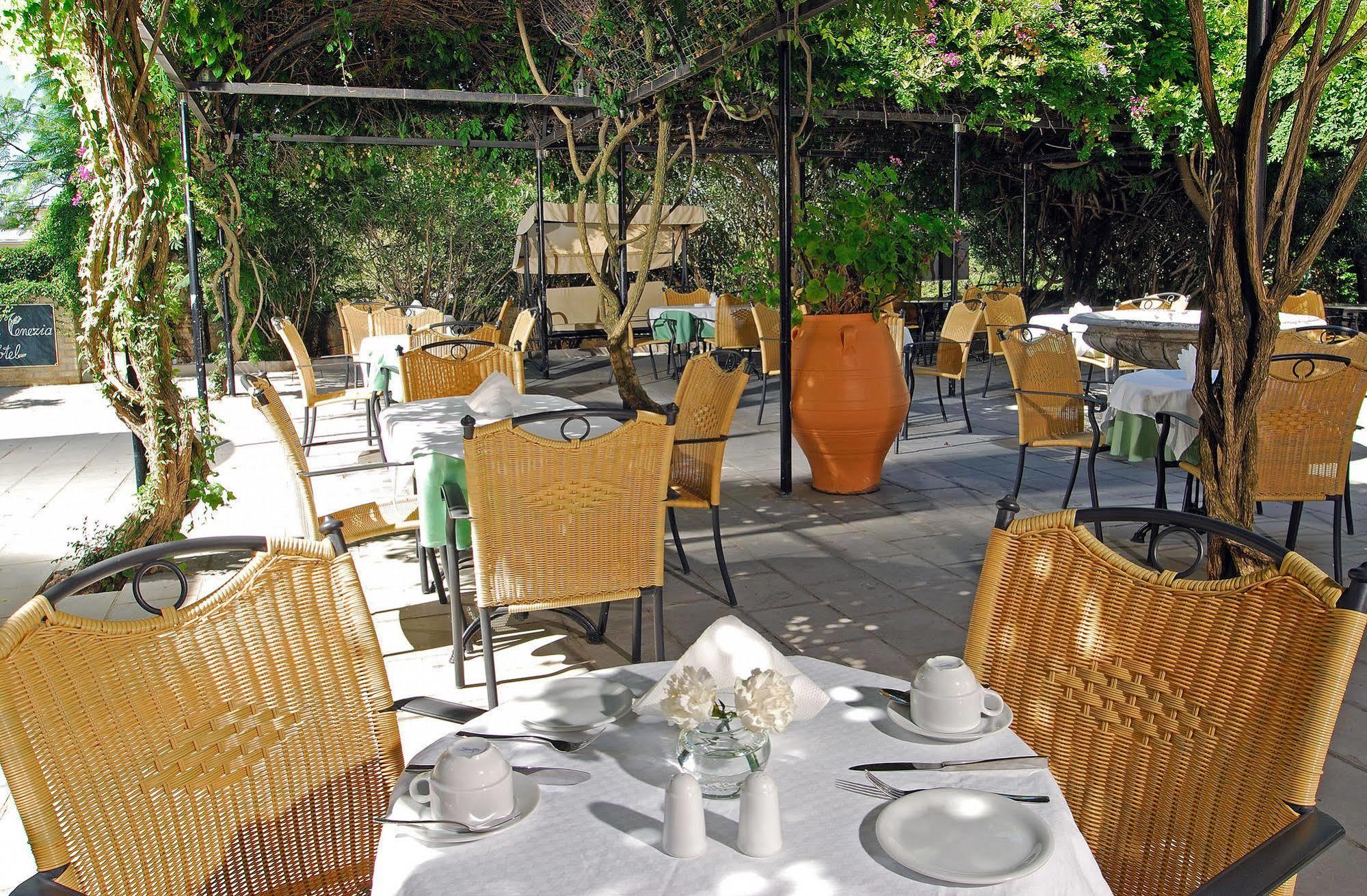 Bella Venezia Hotel Corfu (city)